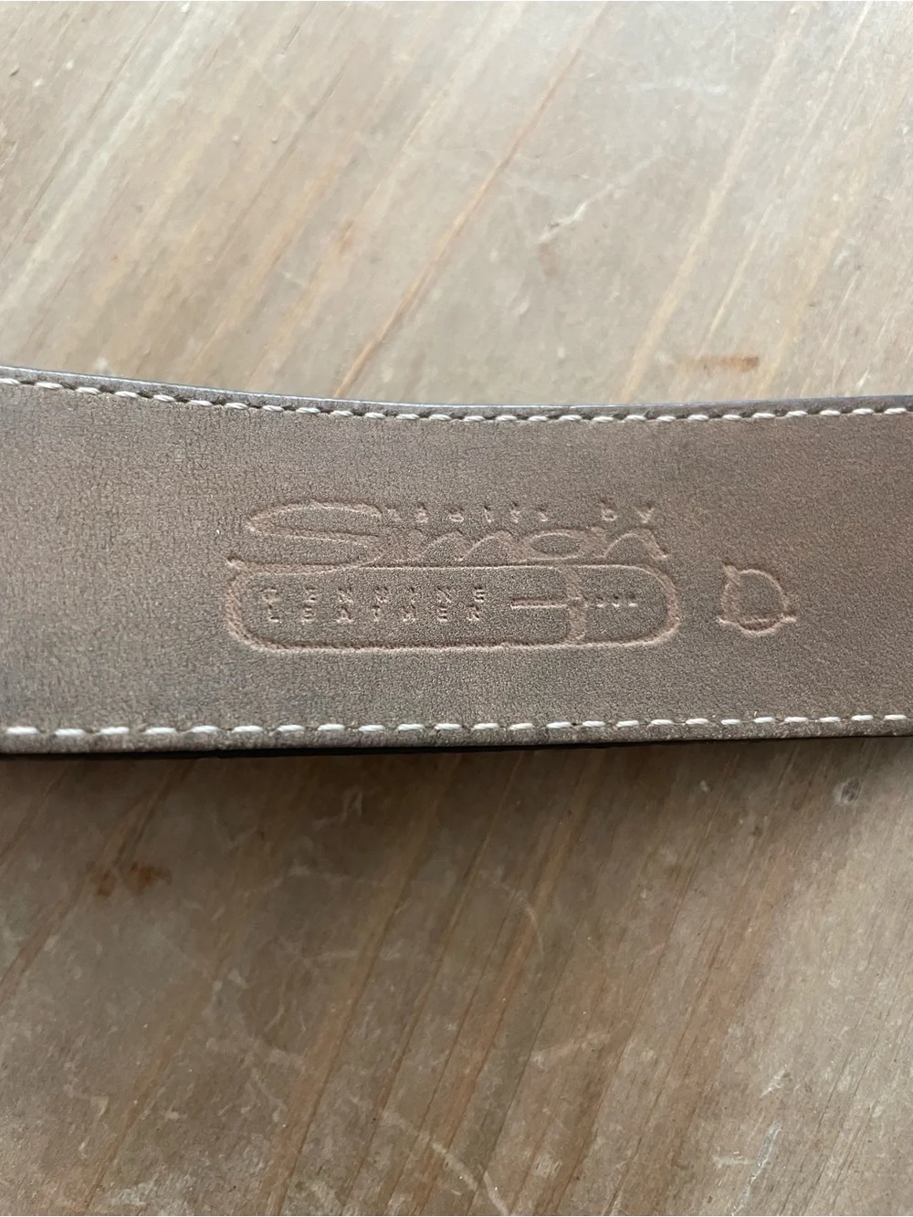 Genuine Leather by Simon Olive faux croc  Belt with Ornate Silver buckle sm 34in